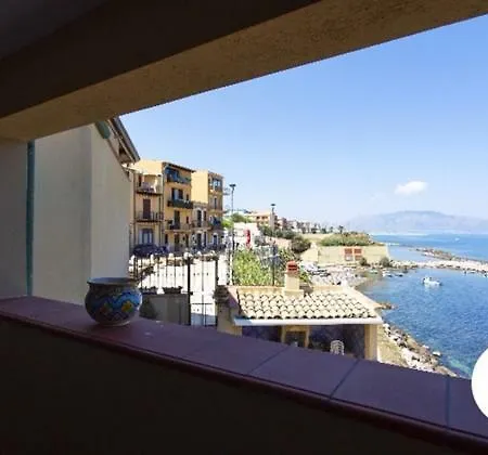 Apartment La Casa Al Mare