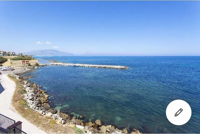 Апартаменты La Casa Al Mare